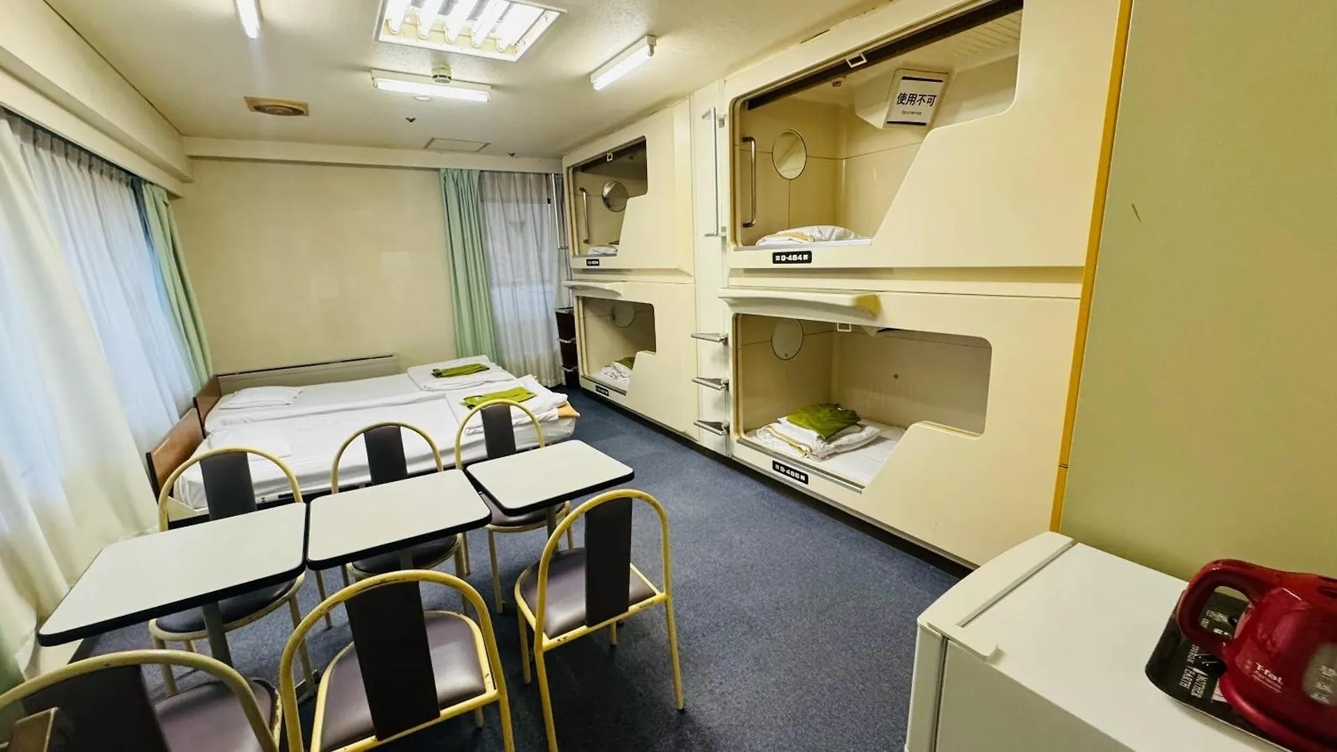 Capsule Hotel Asahi Plaza Shinsaibashi - Men'S Only Osaka 0*,  Japan