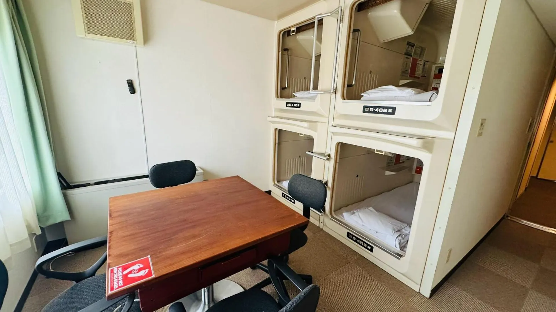 Capsule Hotel Asahi Plaza Shinsaibashi - Men'S Only Osaka
