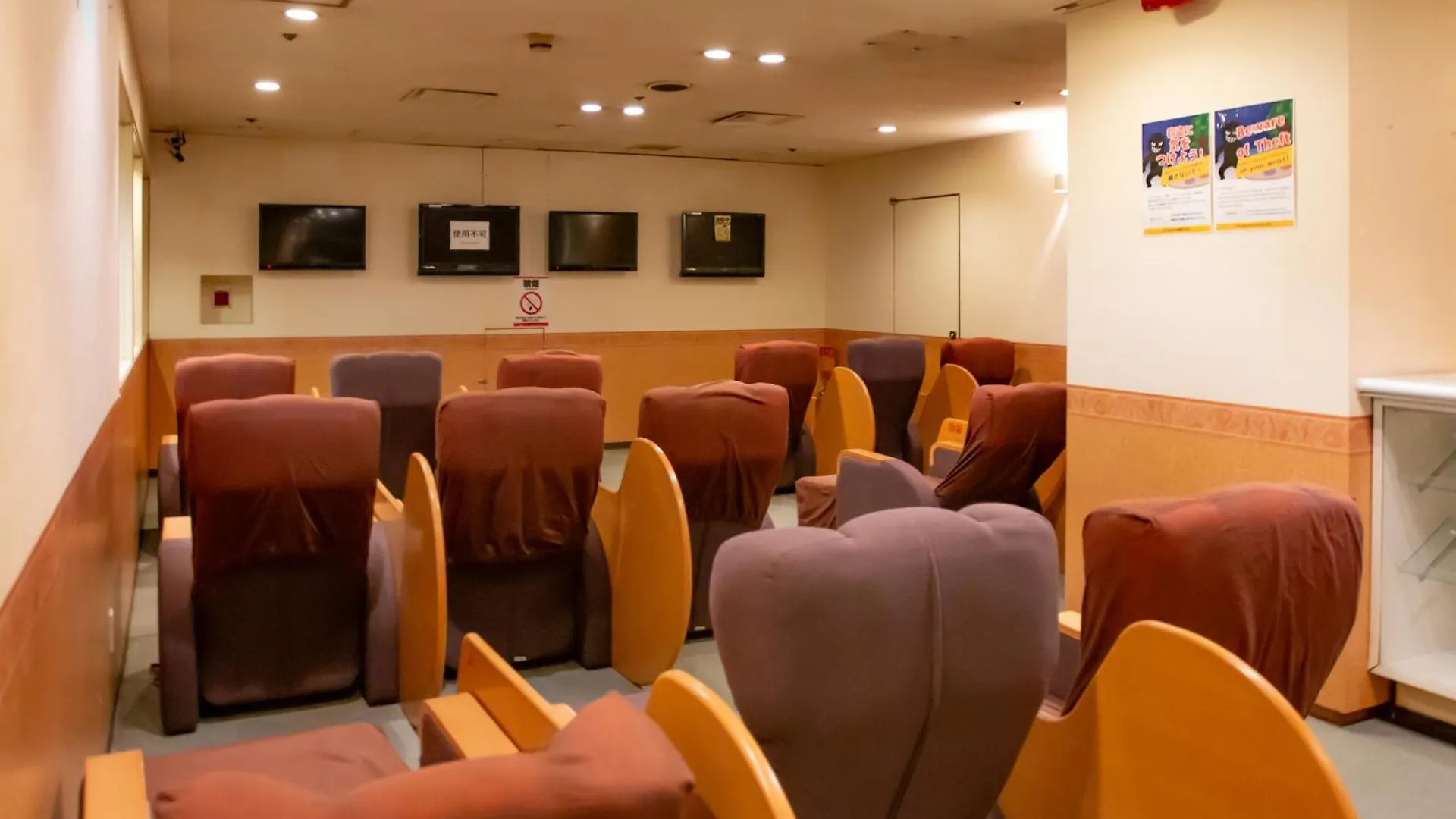 Capsule Hotel Asahi Plaza Shinsaibashi - Men'S Only Osaka 0*,  Japan