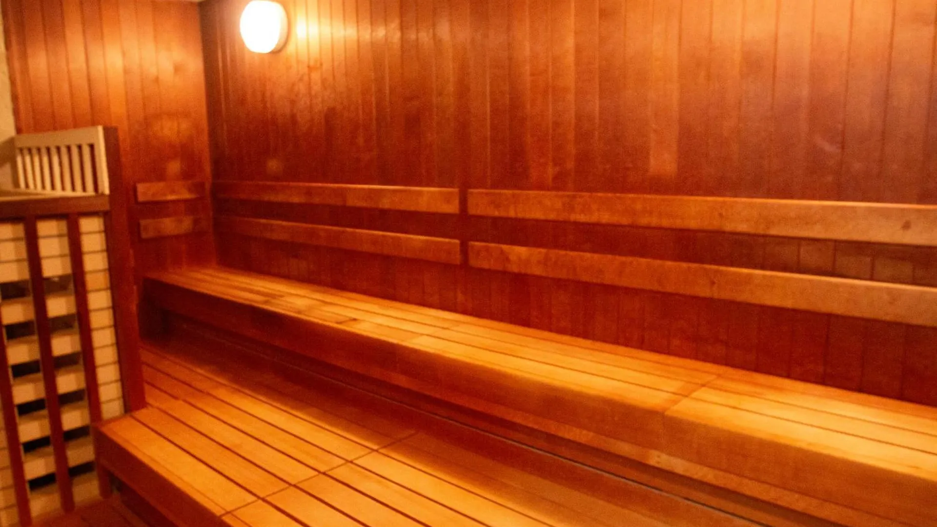 Capsule Hotel Asahi Plaza Shinsaibashi - Men'S Only Osaka