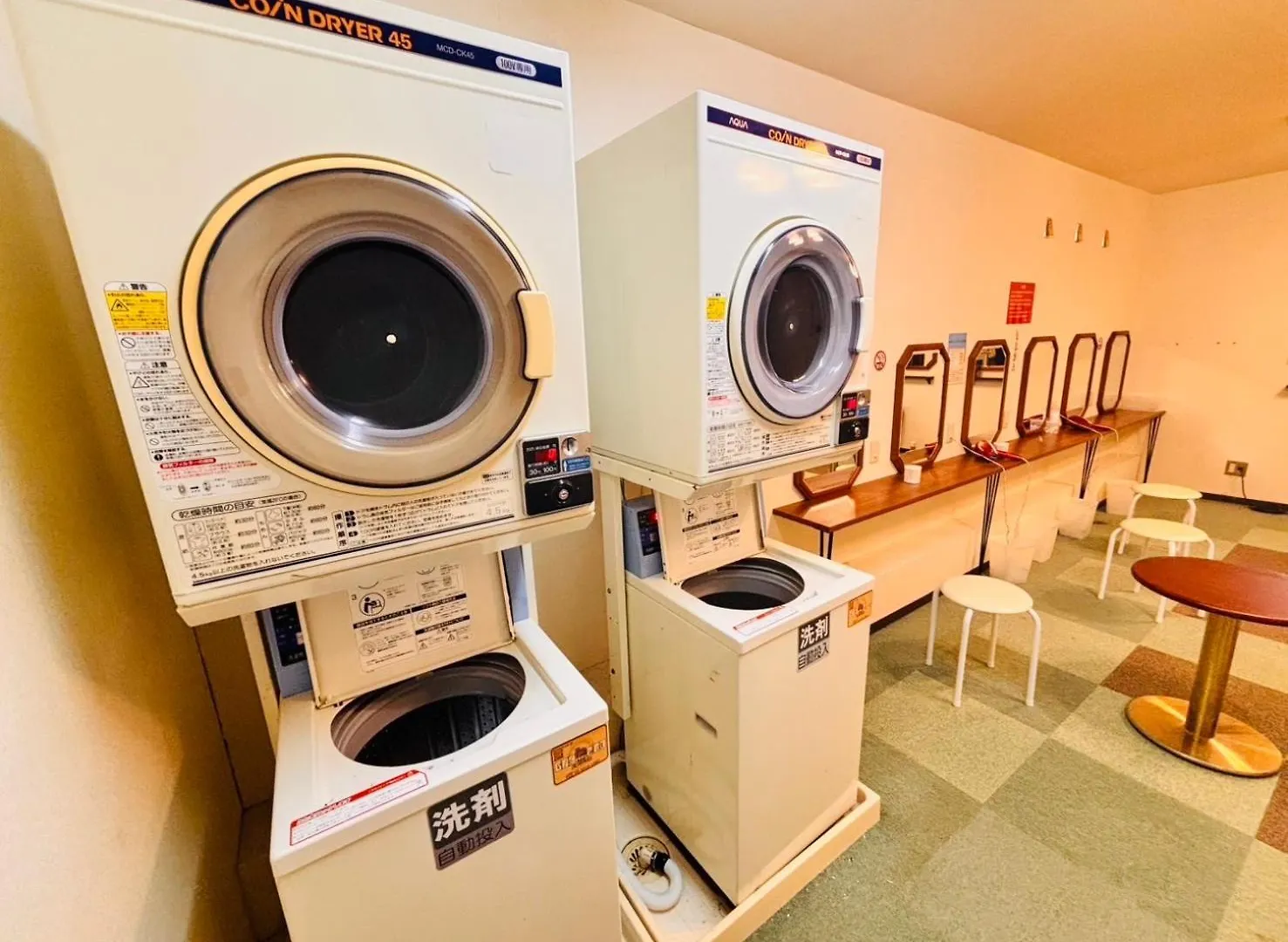 Capsule Hotel Asahi Plaza Shinsaibashi - Men'S Only Osaka