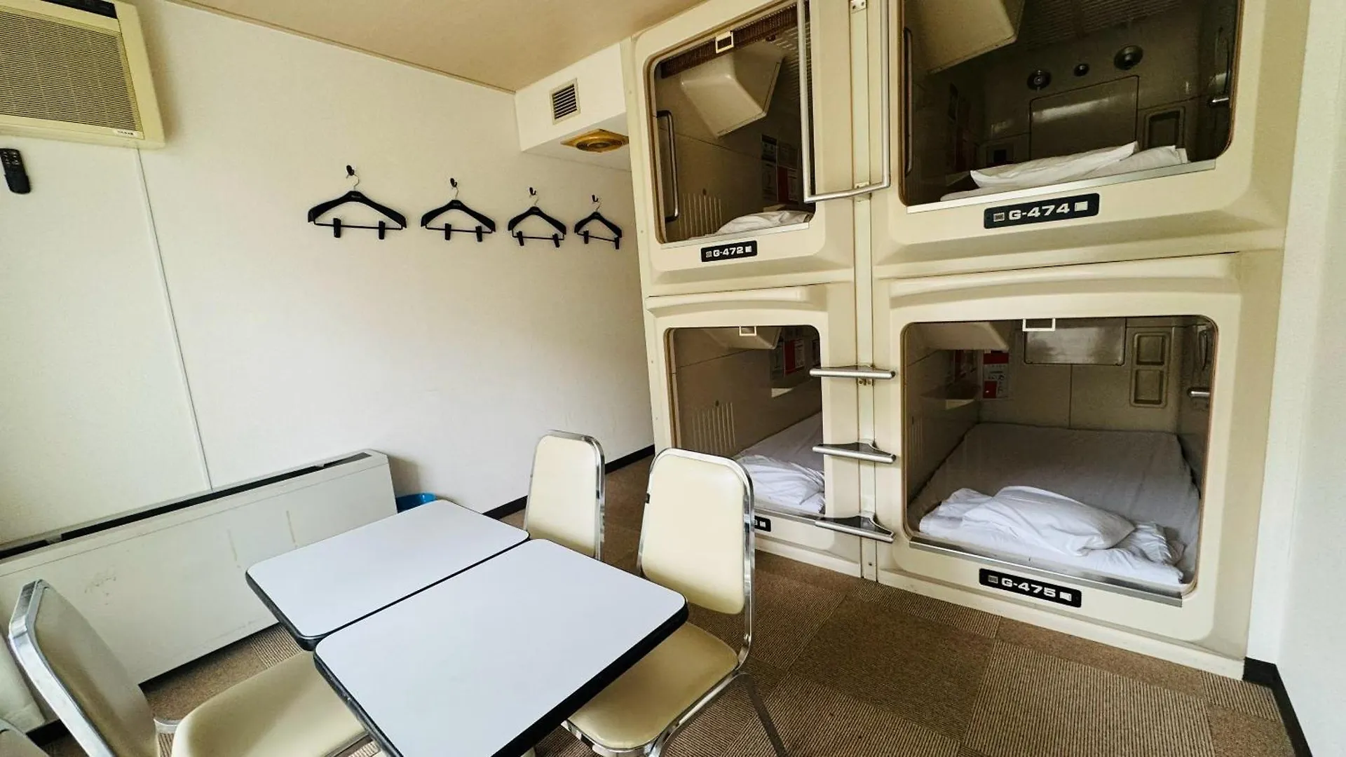 Capsule Hotel Asahi Plaza Shinsaibashi - Men'S Only Osaka